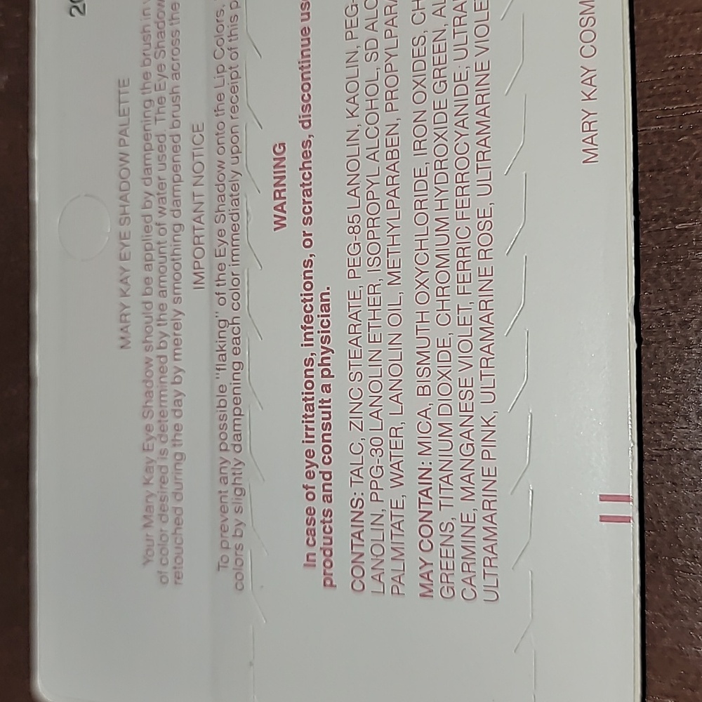 Mary Kay Eye Shadow Palette Great Fashion Plums 0477 .36 oz. NIP Retired Stock - Picture 5 of 6